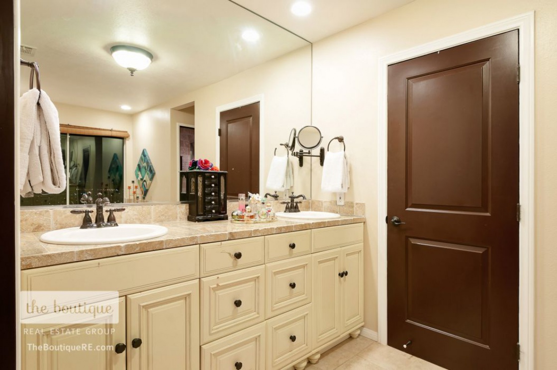 1075 Milmac Drive , La Habra Heights CA: 