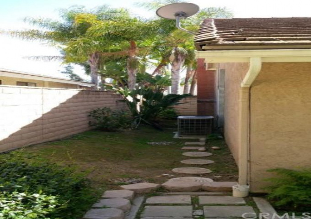 25031 Southport Street , Laguna Hills CA: 