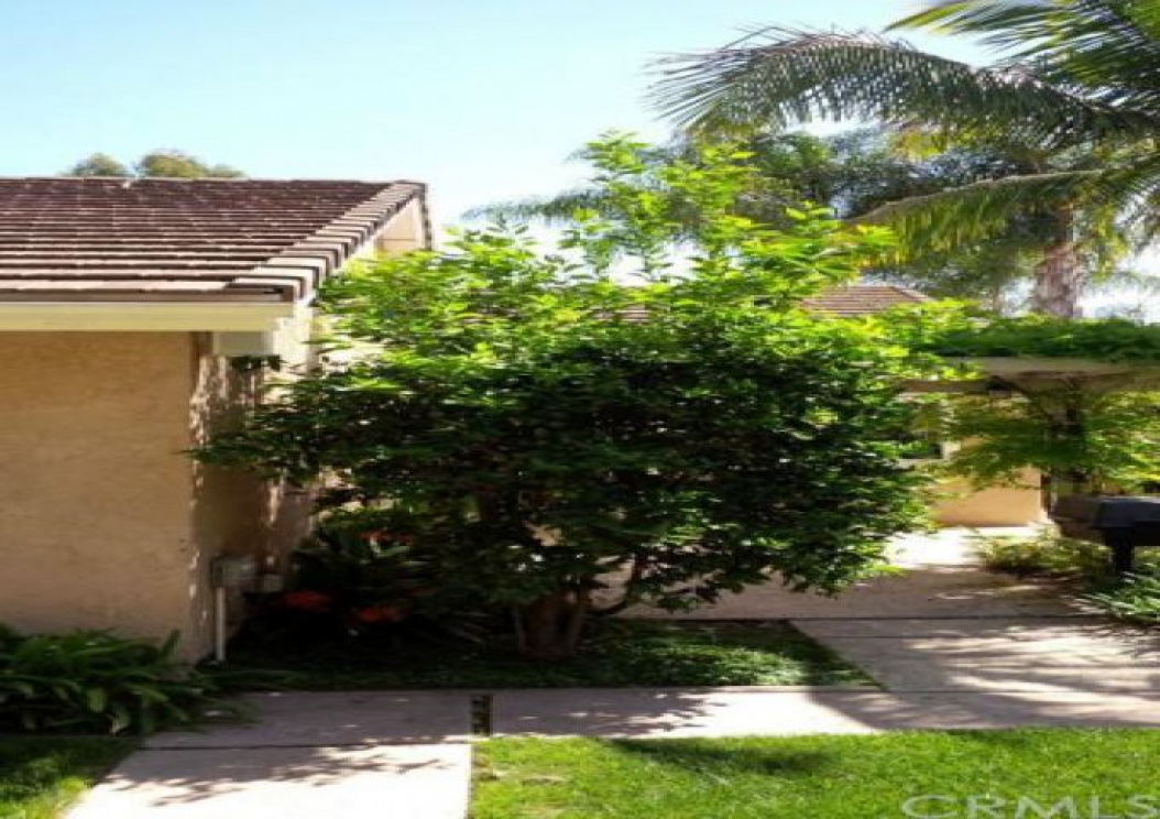 25031 Southport Street , Laguna Hills CA: 