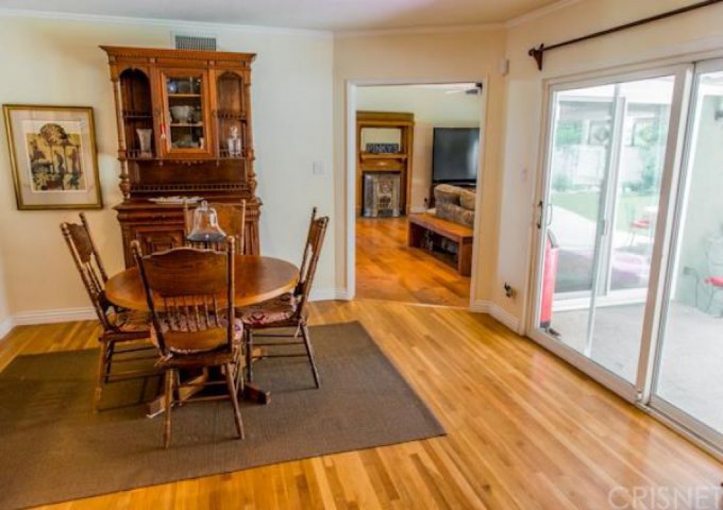 8401 Moorcroft Avenue , West Hills CA: 