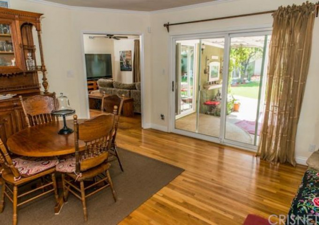 8401 Moorcroft Avenue , West Hills CA: 