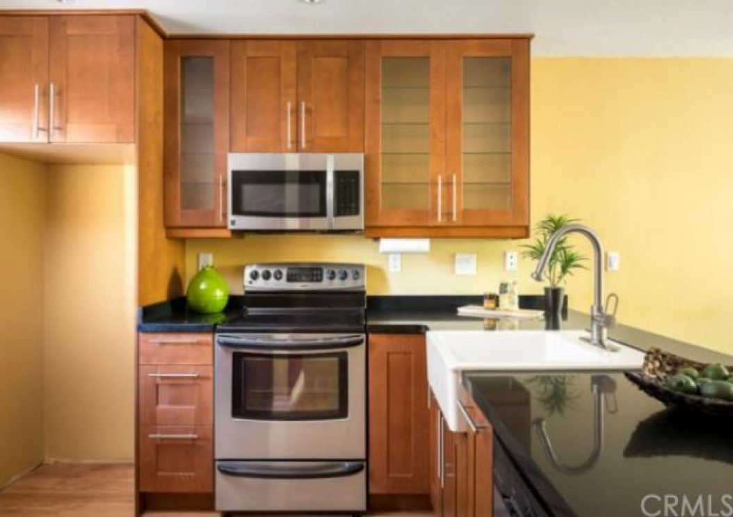 145 Pineview , Irvine CA: 