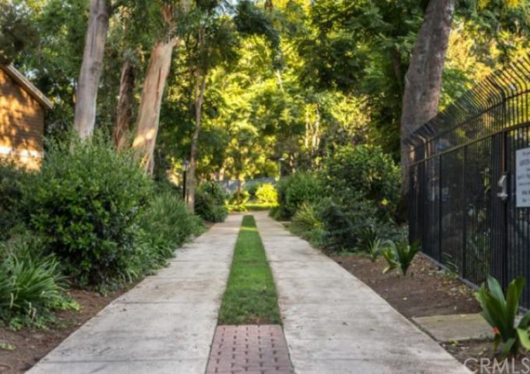 145 Pineview , Irvine CA: 