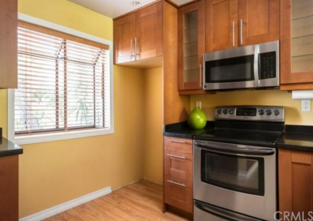 145 Pineview , Irvine CA: 