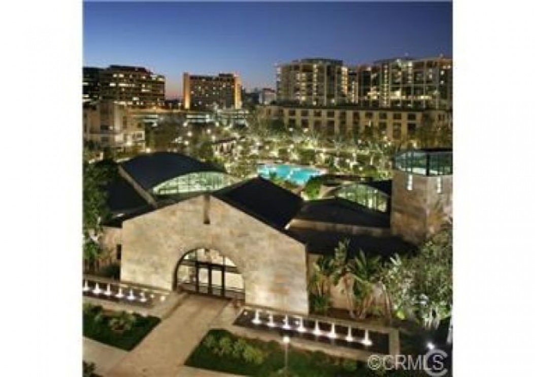 563 Rockefeller , Irvine CA: 