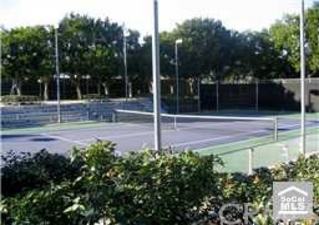 19 Greenmoor , Irvine CA: