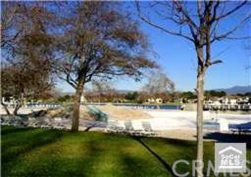 19 Greenmoor , Irvine CA: