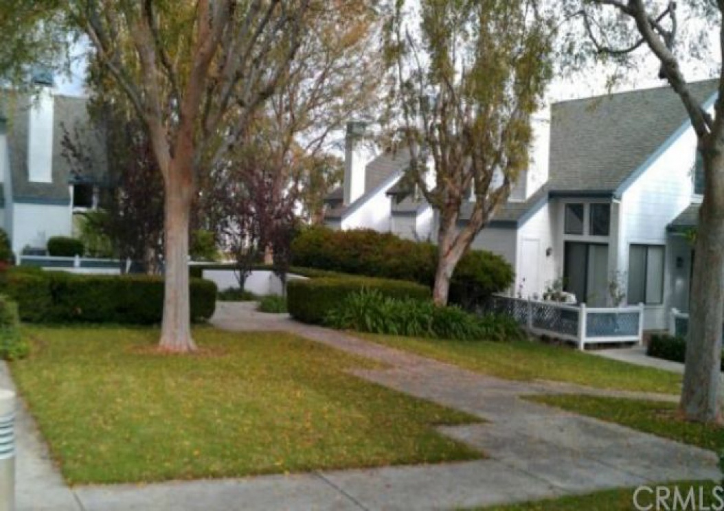 19 Greenmoor , Irvine CA: