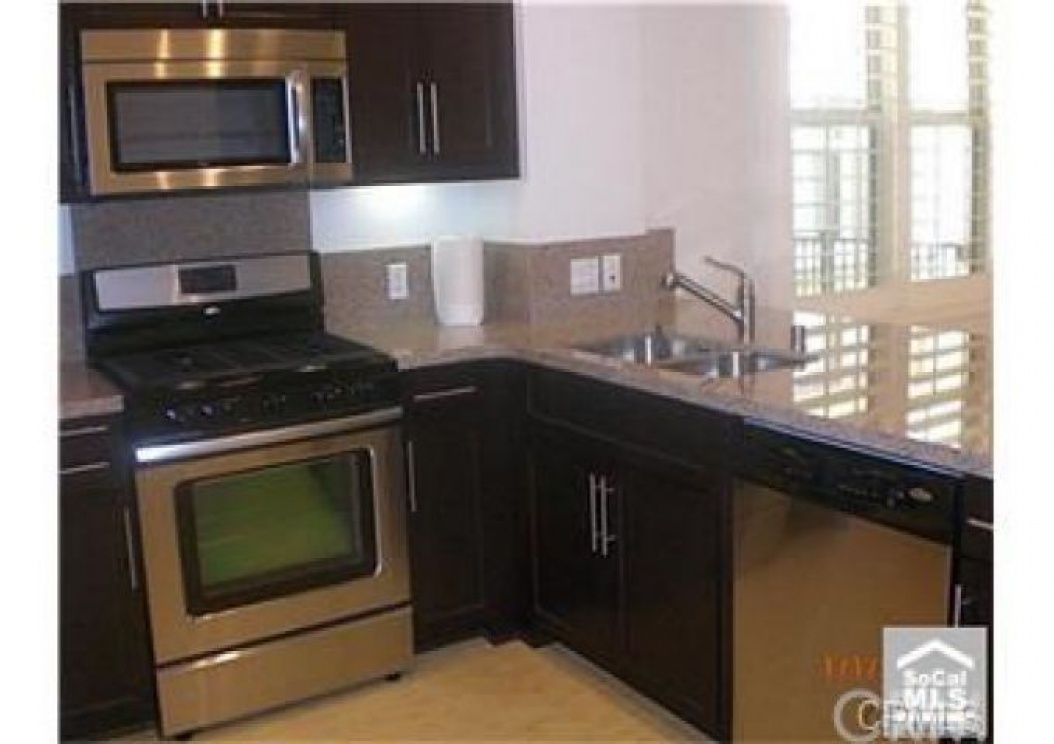 139 Calypso , Irvine CA: 