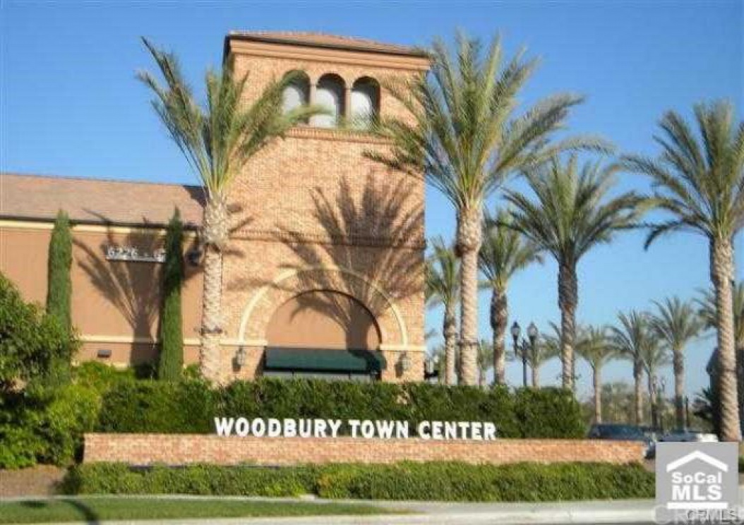 60 Chantilly , Irvine CA: 