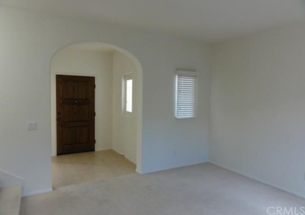 60 Chantilly , Irvine CA: 