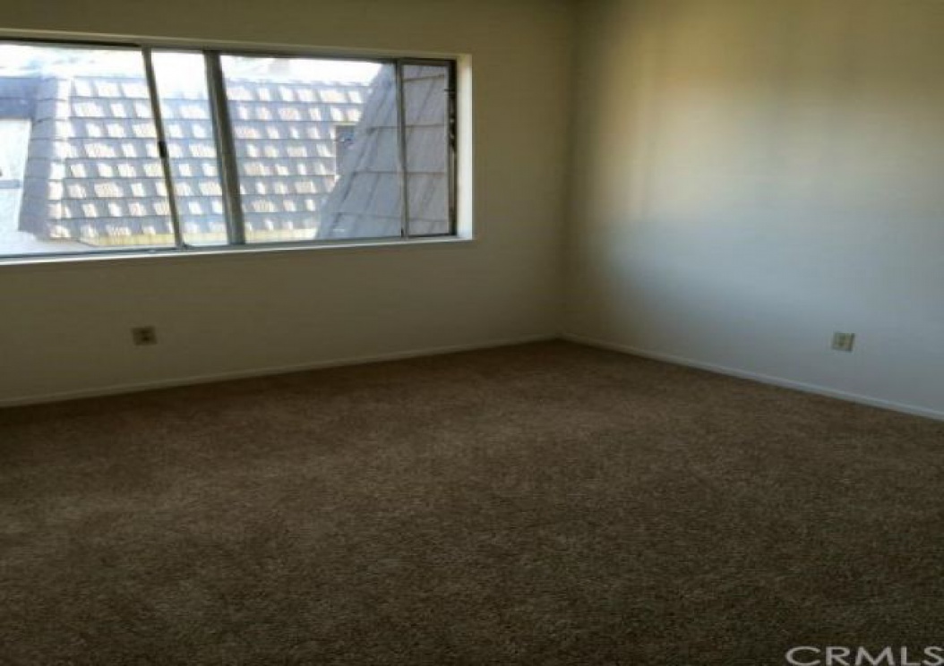 1618 Iowa Street , Costa Mesa CA: 