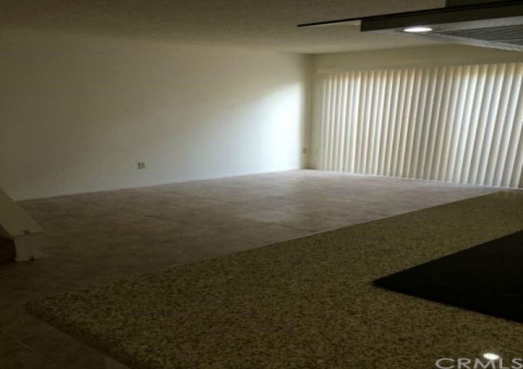 1618 Iowa Street , Costa Mesa CA: 