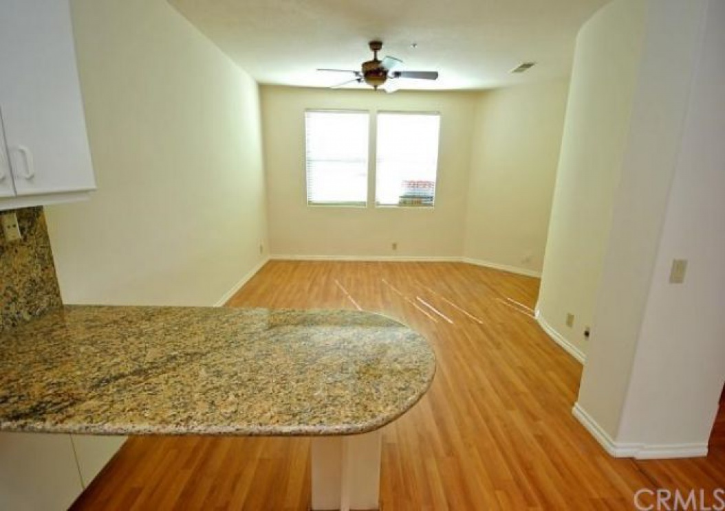 8 Mozzoni Aisle , Irvine CA: 