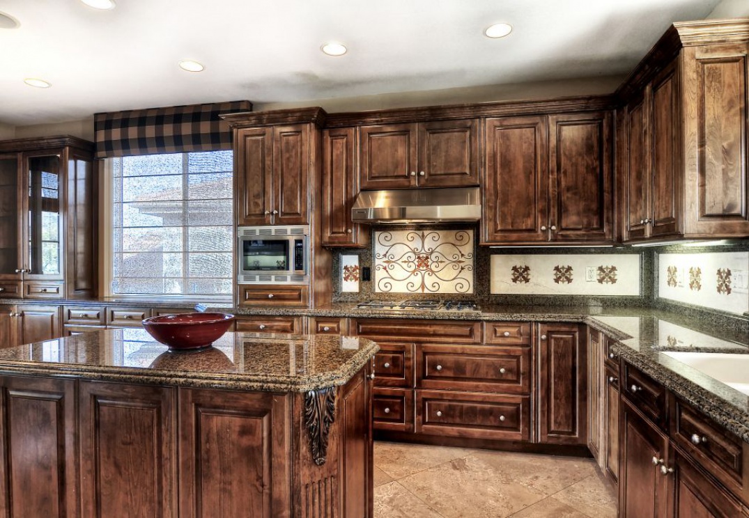 809 Spirit , Costa Mesa CA: 