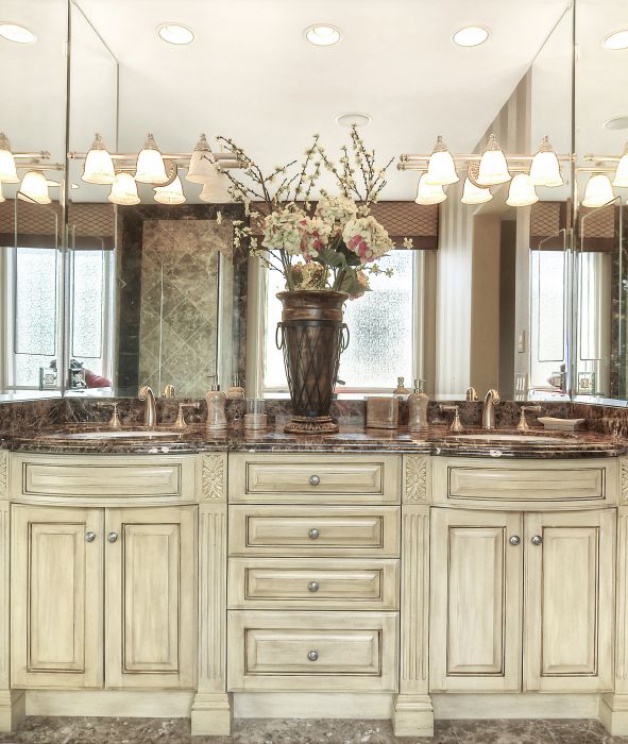 809 Spirit , Costa Mesa CA: 