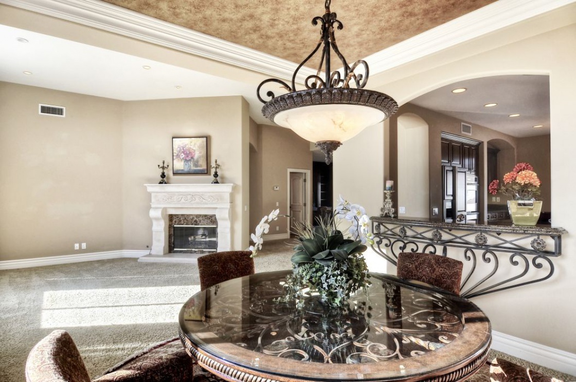 809 Spirit , Costa Mesa CA: 