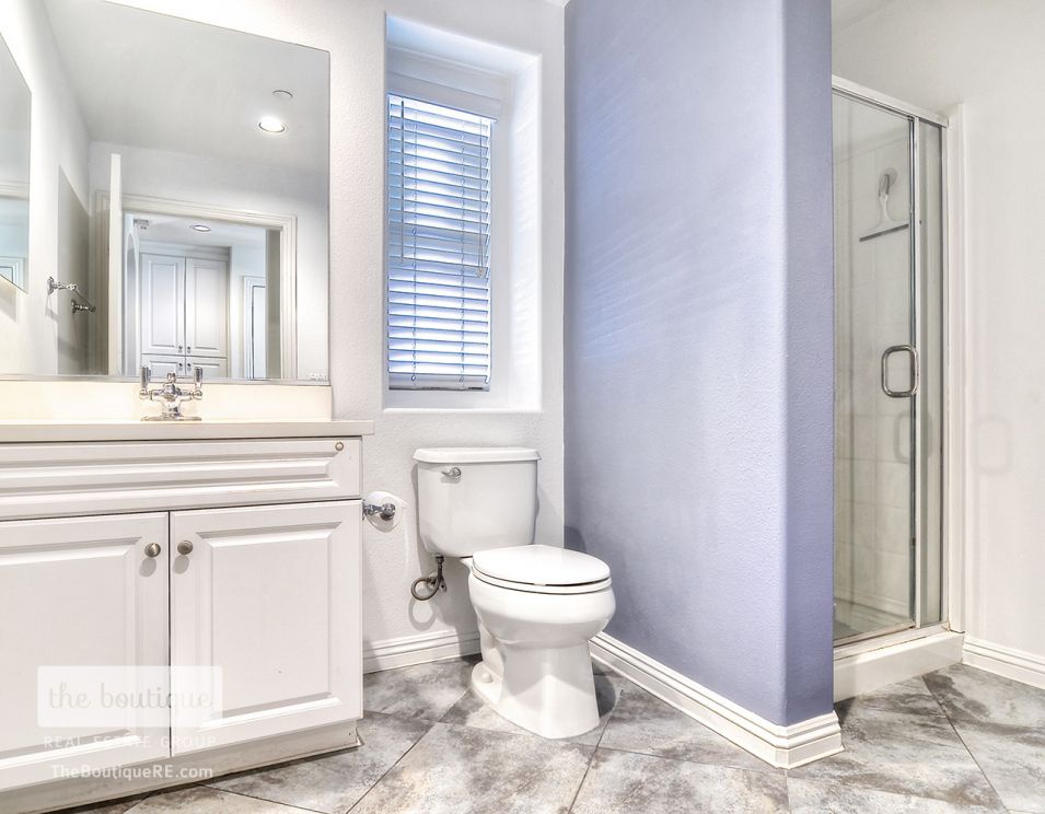 658 East Valencia Street , Anaheim CA: 