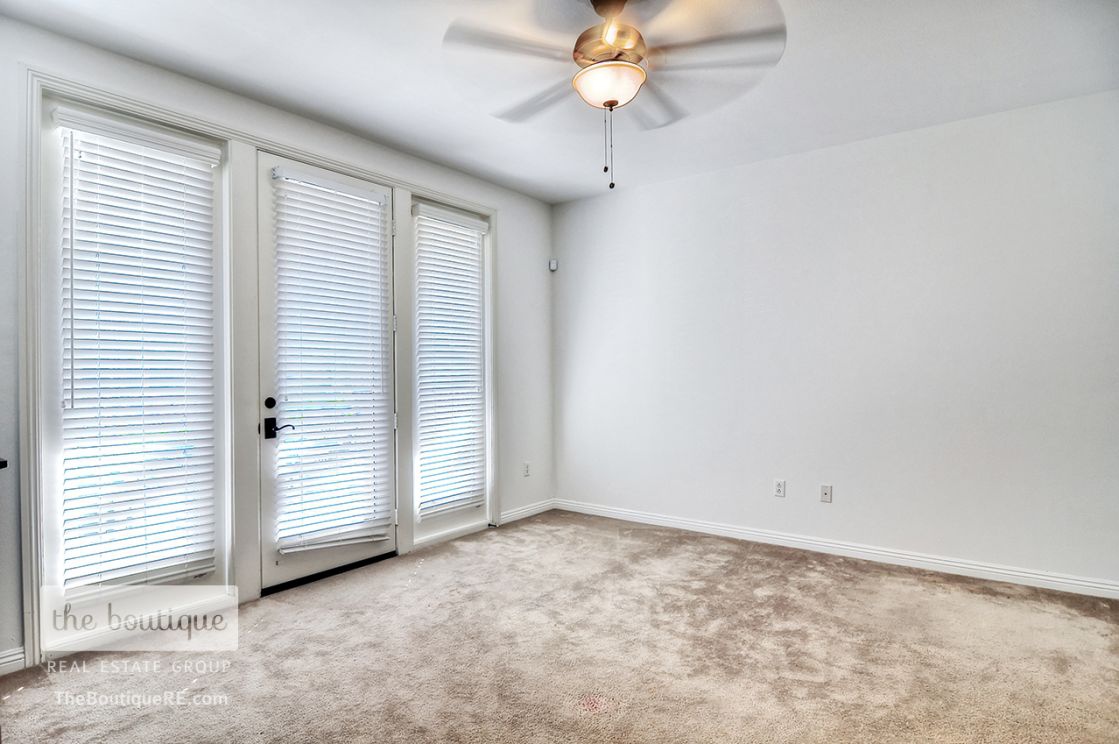 658 East Valencia Street , Anaheim CA: 