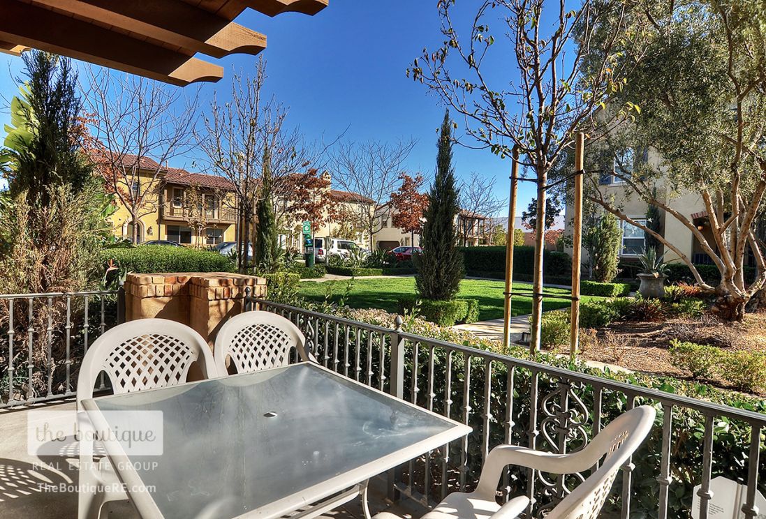 658 East Valencia Street , Anaheim CA: 