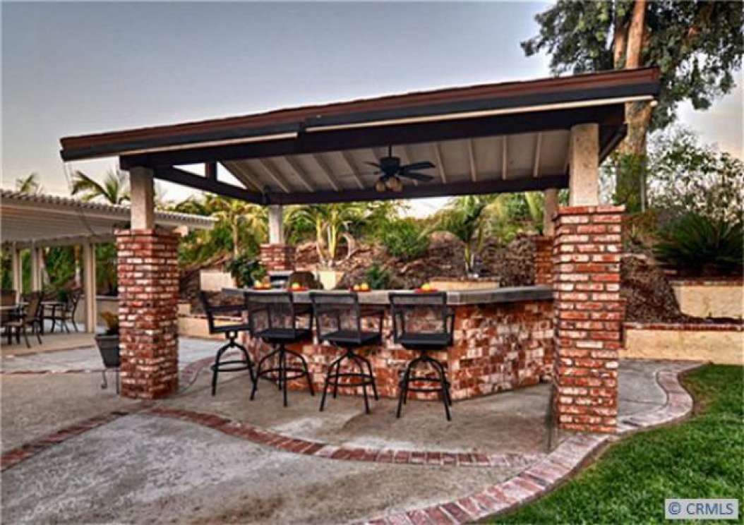 2392 Vista Rd, La Habra Height CA: 