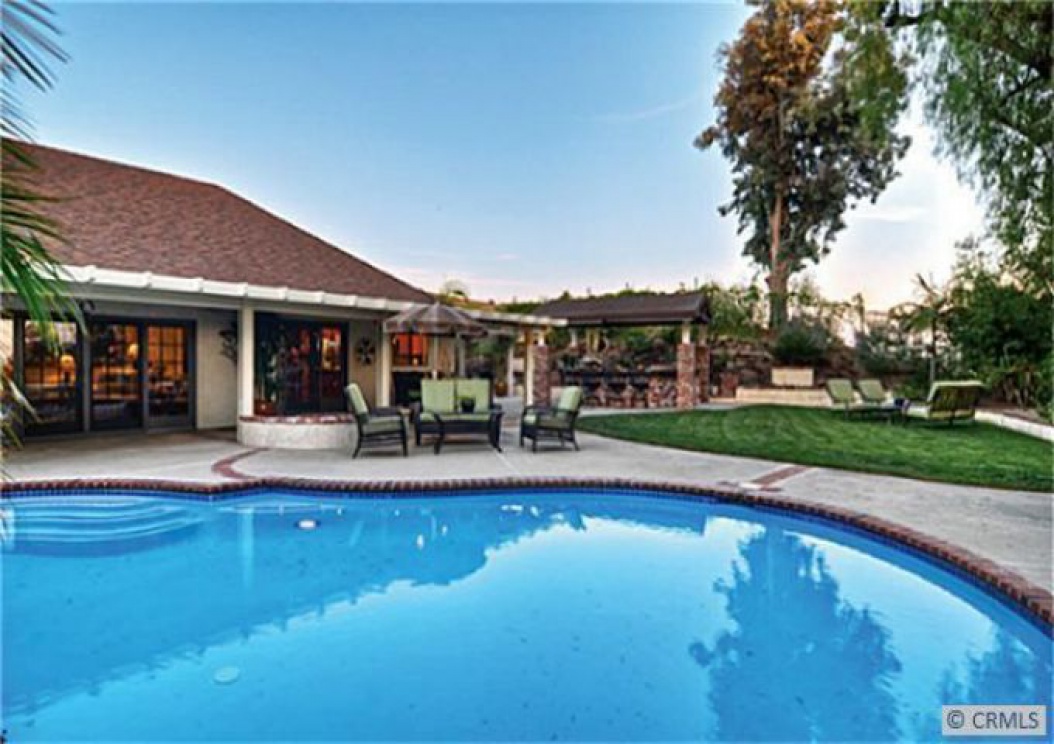 2392 Vista Rd, La Habra Height CA: 
