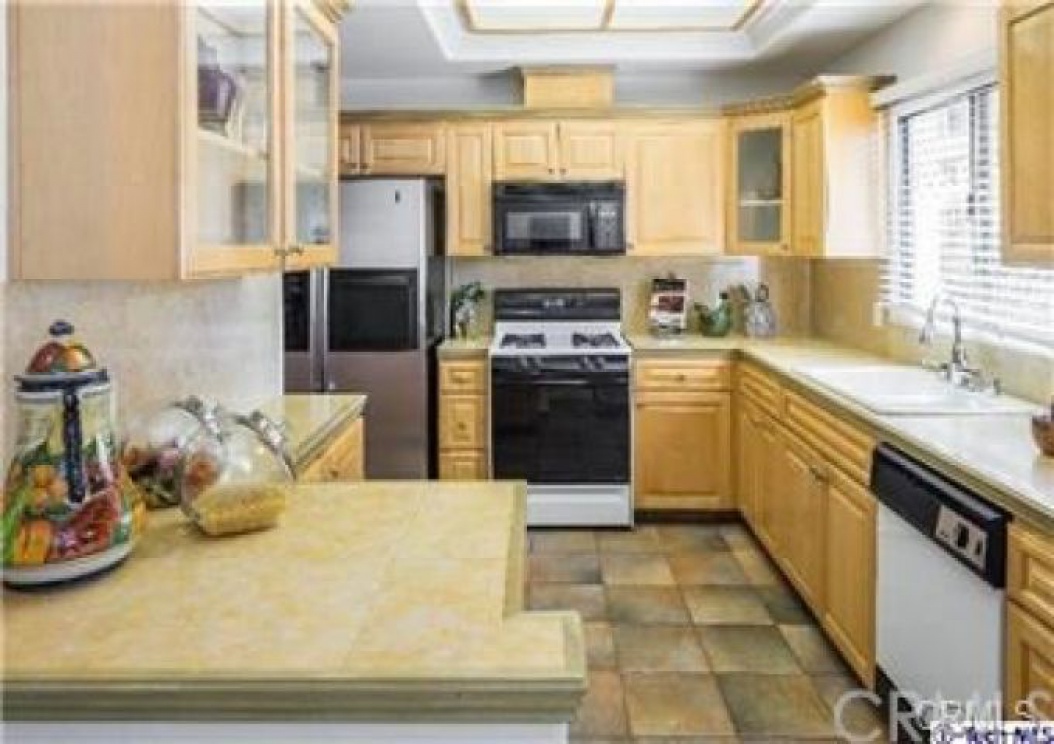 856 South Marengo Avenue , Pasadena CA: 