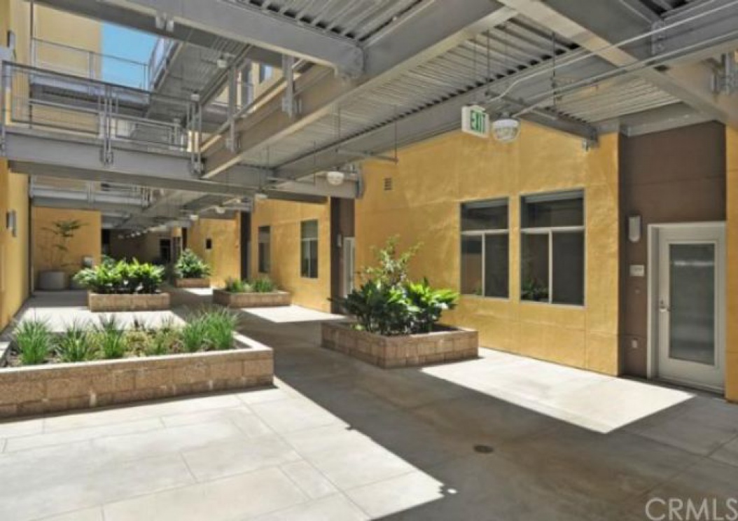 435 West Center Promenade Street , Anaheim CA: 