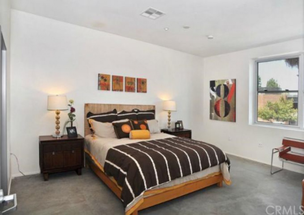 435 West Center Promenade Street , Anaheim CA: 