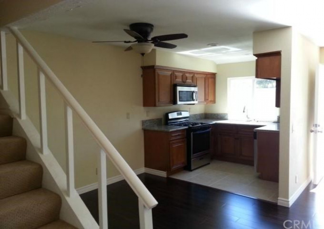 2810 West Segerstrom Avenue , Santa Ana CA: