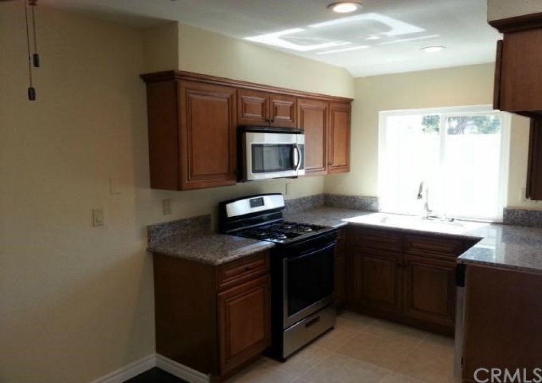 2810 West Segerstrom Avenue , Santa Ana CA: