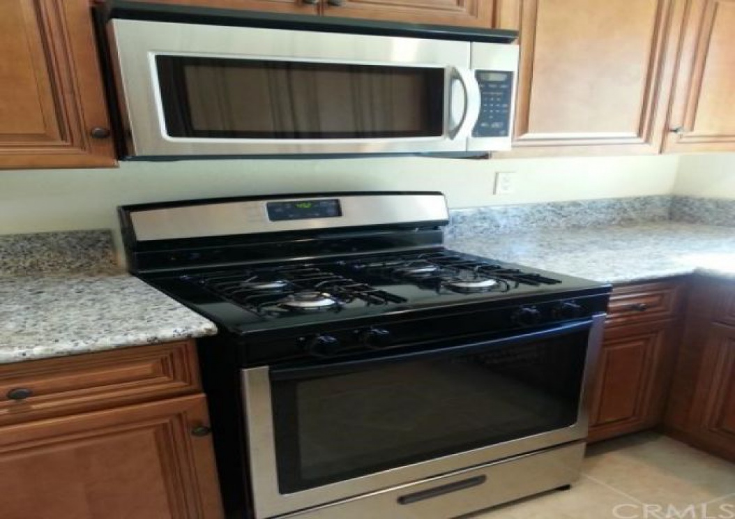 2810 West Segerstrom Avenue , Santa Ana CA: