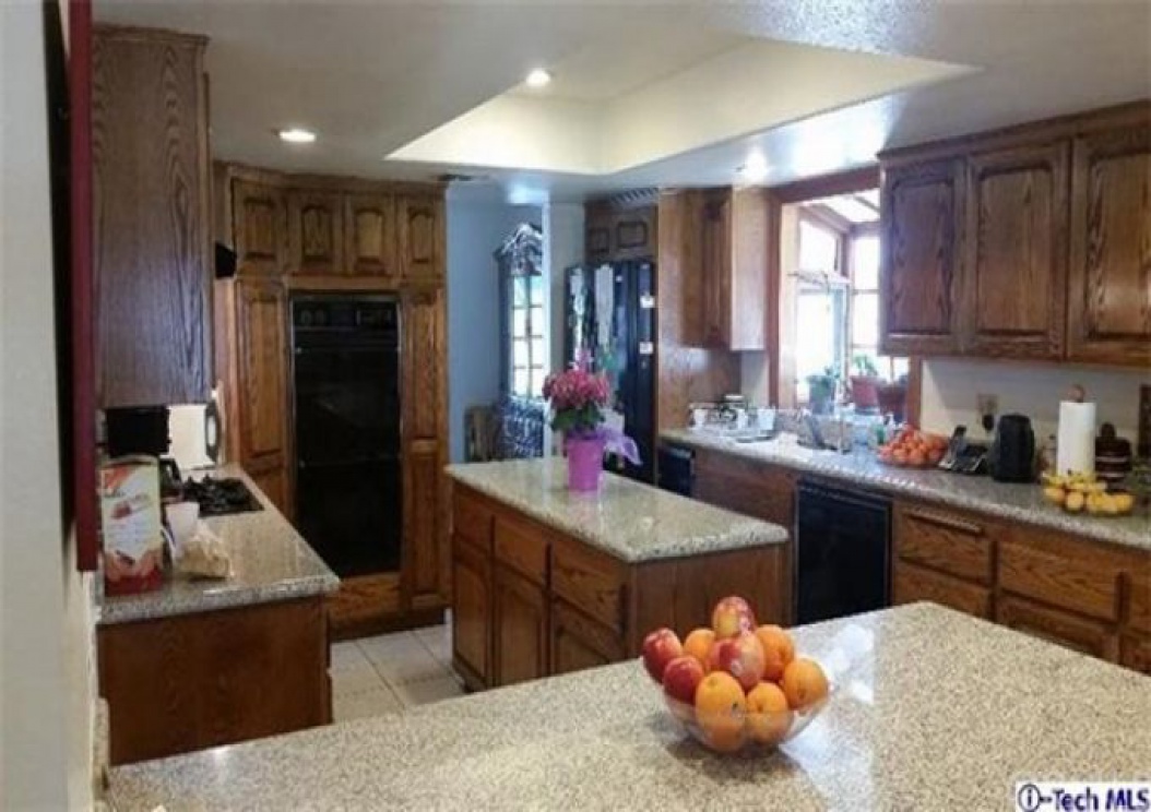 1185 Hastings Ranch Drive , Pasadena CA: 