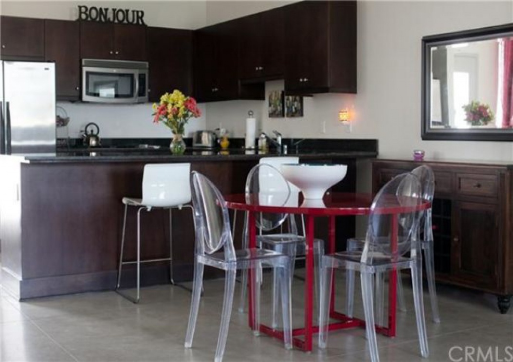 435 West Center Street , Anaheim CA: 