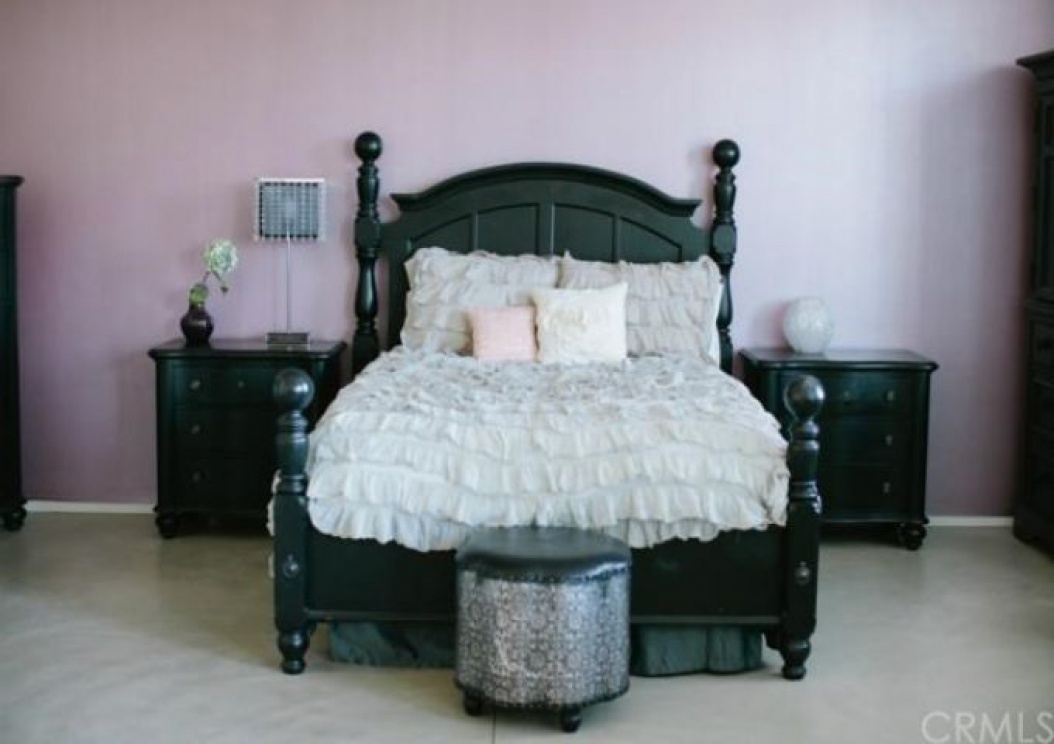 435 West Center Street Promenade, Anaheim CA: 