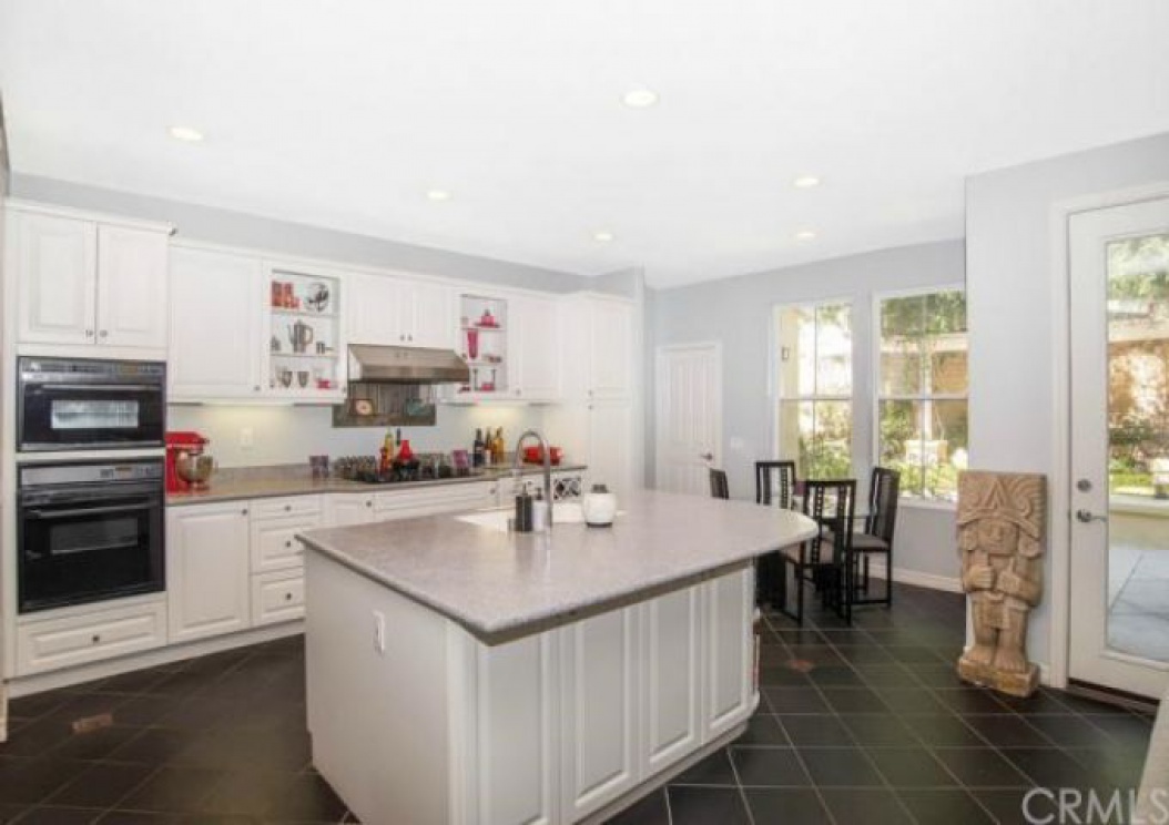 5 Bayleaf Lane , Irvine CA: 