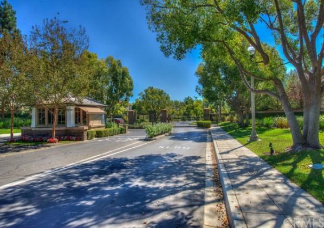 5 Bayleaf Lane , Irvine CA: 