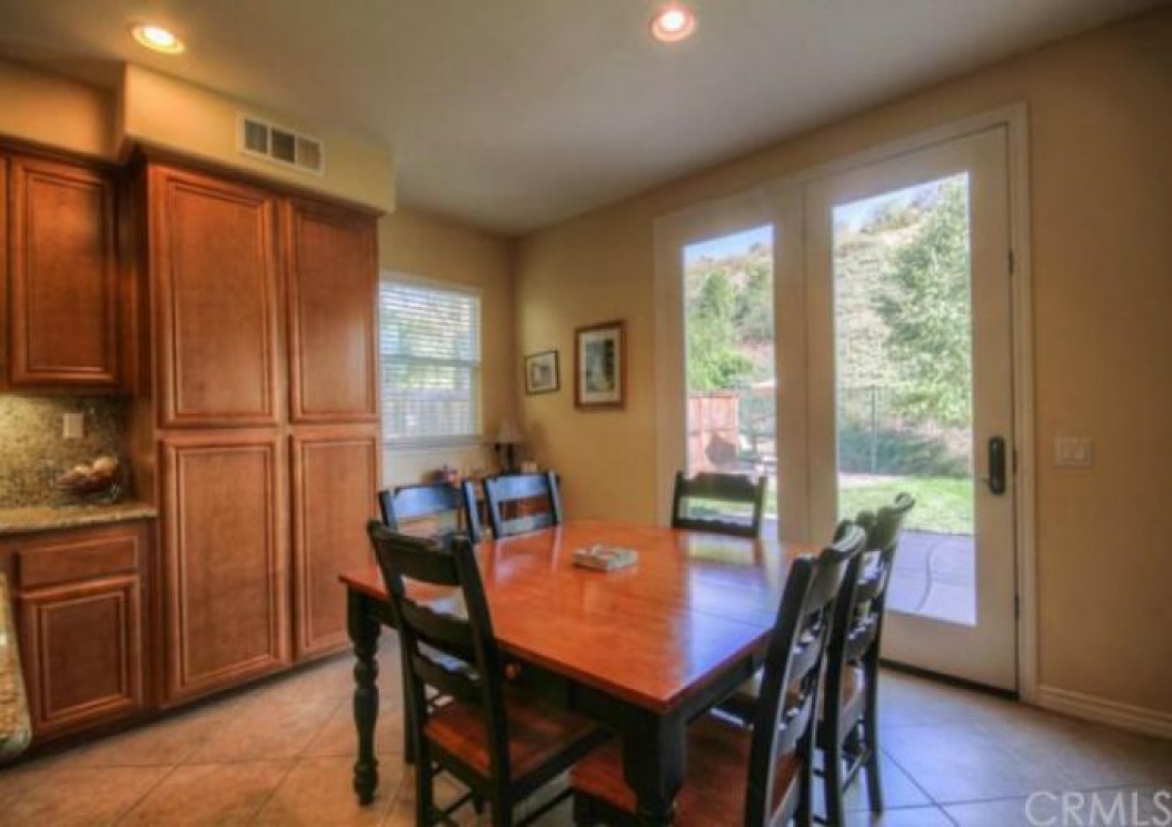 27442 Carlton Oaks Street , Murrieta CA: 