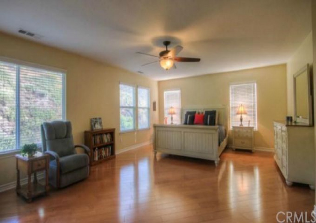 27442 Carlton Oaks Street , Murrieta CA: 