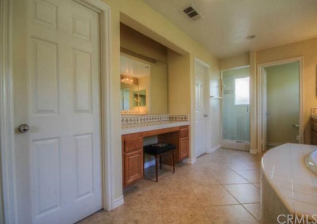 27442 Carlton Oaks Street , Murrieta CA: 