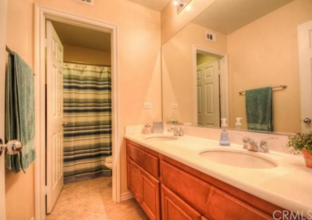 27442 Carlton Oaks Street , Murrieta CA: 