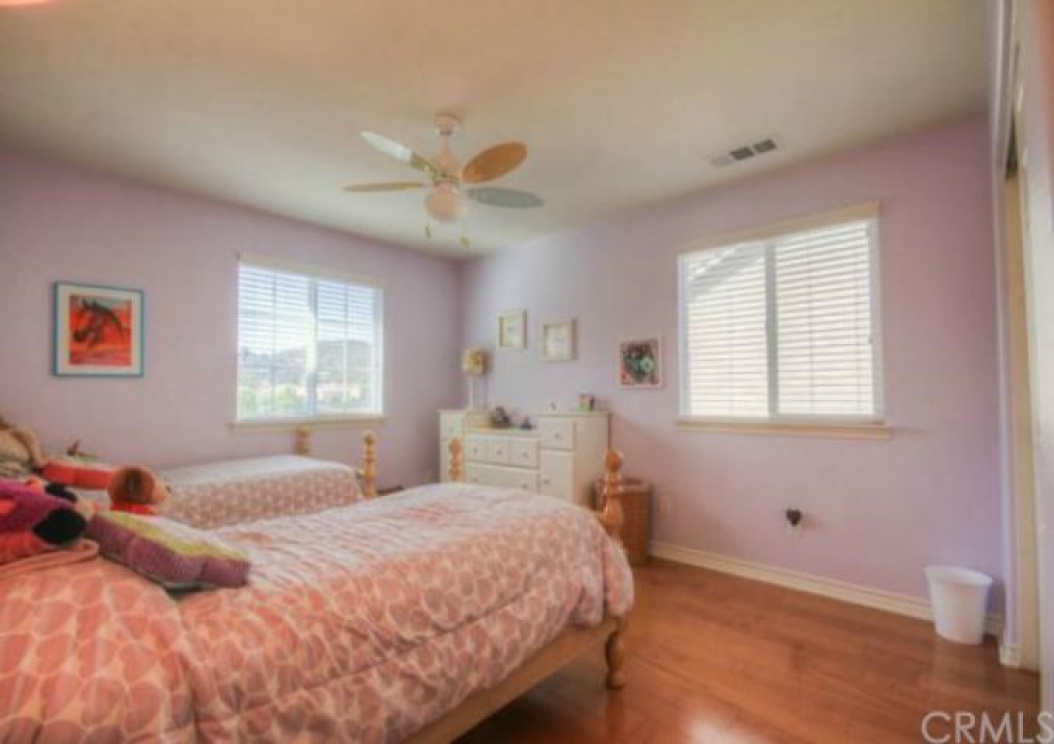 27442 Carlton Oaks Street , Murrieta CA: 