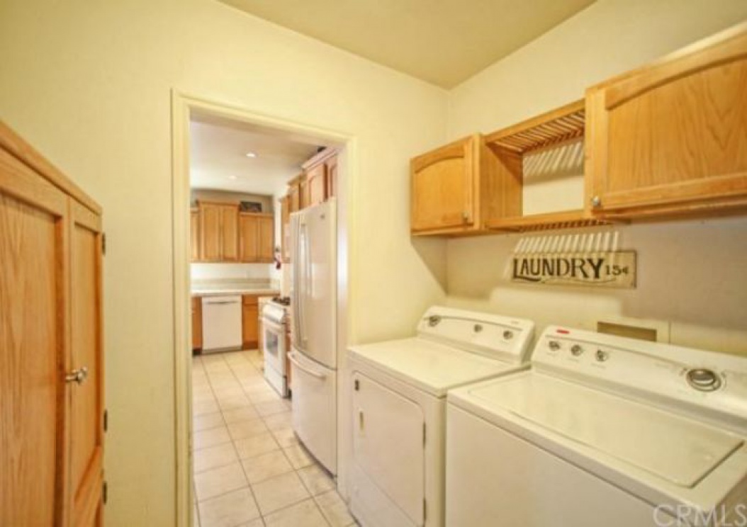 222 Florence Place , Fullerton CA: