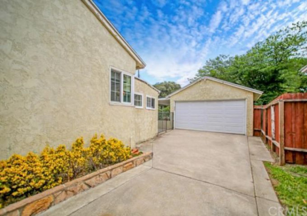 222 Florence Place , Fullerton CA: