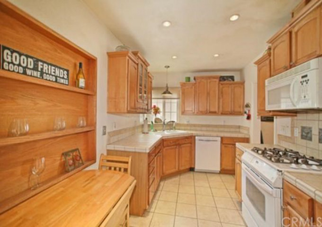 222 Florence Place , Fullerton CA: