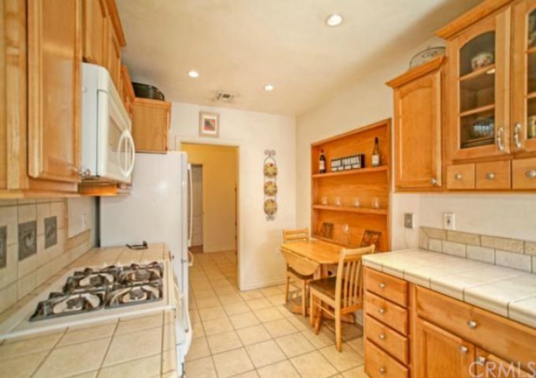 222 Florence Place , Fullerton CA: