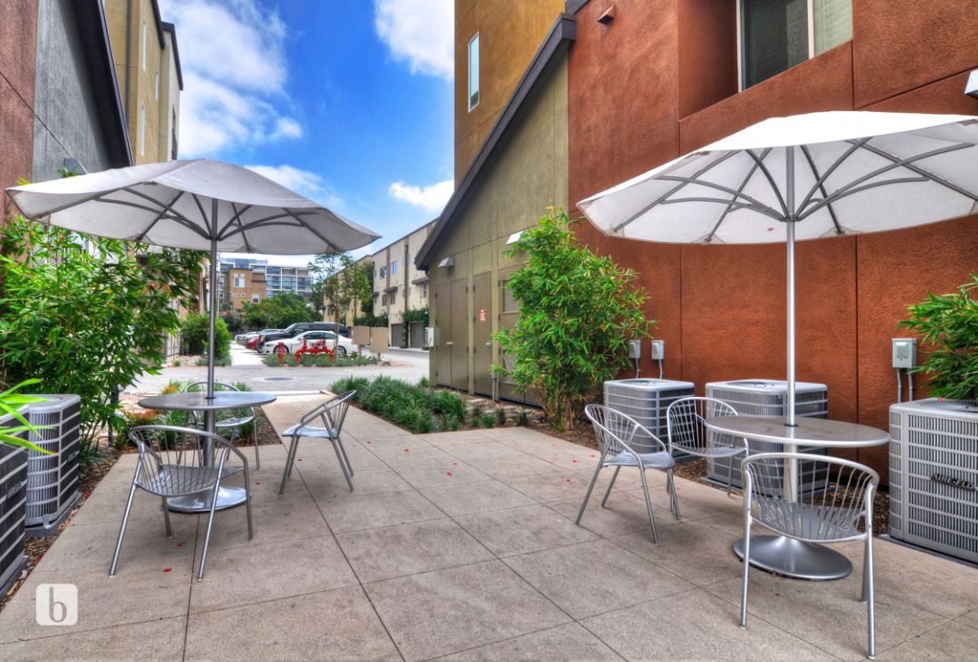 85 Waldorf , Irvine CA: 