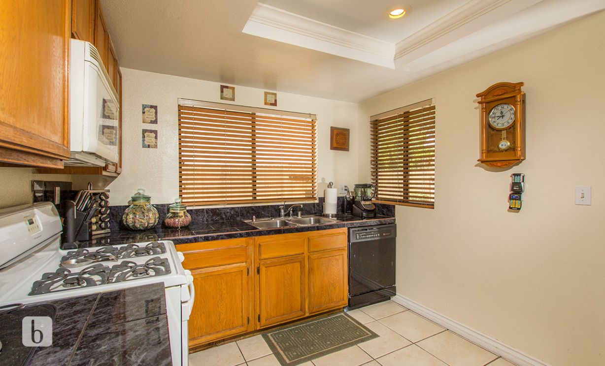 218 W Cerritos Street, Rialto CA: