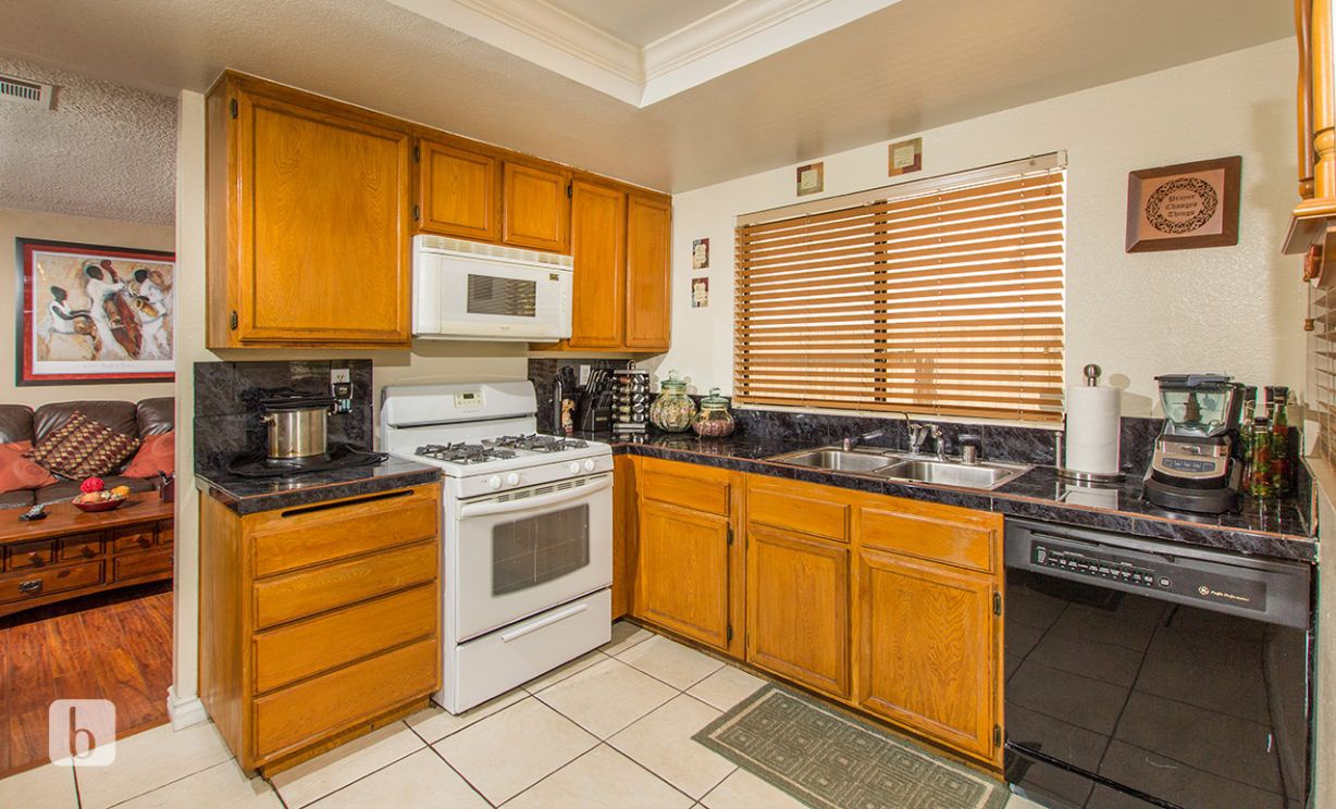 218 W Cerritos Street, Rialto CA: