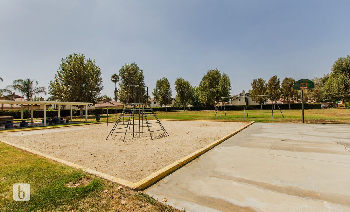 218 W Cerritos Street, Rialto CA: